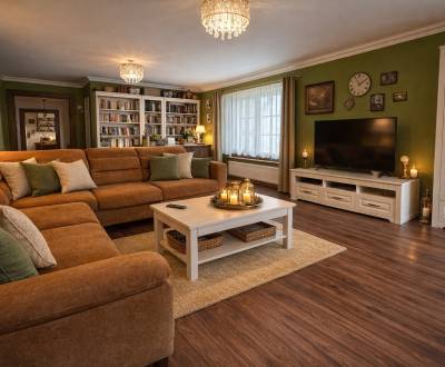 Rodinný dom s terasou, garáž, pozemok 902m2, Dojč, okr. Senica