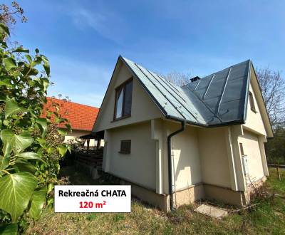 Zrekonštruovaná rekreačná chata v Jahodnej (Dunajské Mlyny)