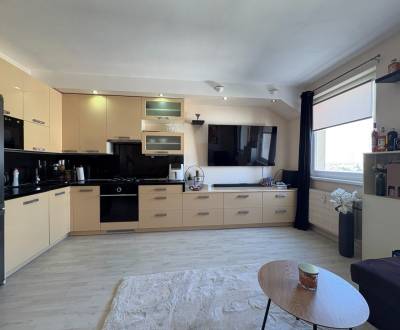 Na predaj 3 izb.byt + LOGGIA + PIVNICA + KLIMA