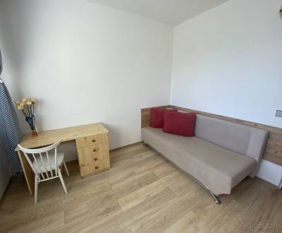 PRENÁJOM - 4 - izbový byt Košice - Západ, Obchodná ulica 