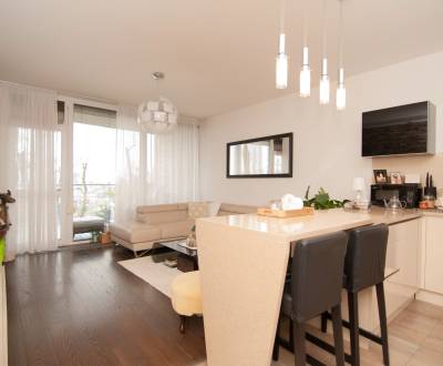 Predáme krásny Veľký 2 izb byt na Kolibe 