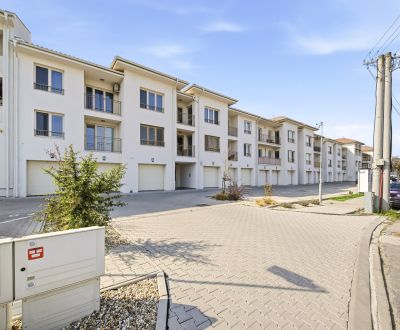 Na predaj 4-izb.byt s 2 terasami a garážou, Dun.Streda
