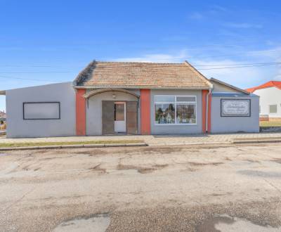 Komerčný objekt s pozemkom – možnosť zmeny na rodinný dom