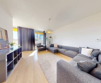 BA/KARLOVA VES-Prenájom veľkého 3i bytu s terasou,balkónom a parkingom