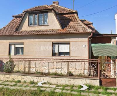 Na predaj rodinny dom v obci Iža.