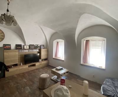 RD so záhradou v Modre. 