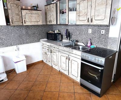 Prenájom, dvojizbový byt Nováky