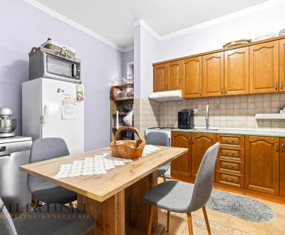 Na predaj zrekonštr.4-izb. rodinný dom, Čečínska Potôň