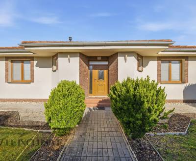 Na predaj 4-izb. rodinný dom s garážou, Kútniky