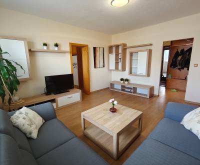 3-izbový byt s loggiou, výborná dispozícia, Jašíkova ulica Bratislava 