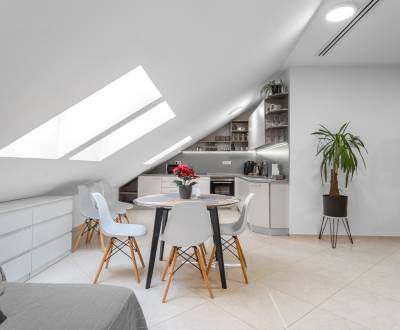 I Exkluzívny penthouse s terasou v absolútnom centre mesta