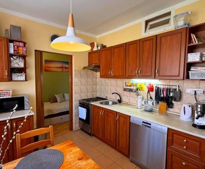 EXKLUZÍVNE NA PREDAJ 3,5 IZBOVÝ BYT, VII. SÍDLISKO KOMÁRNO