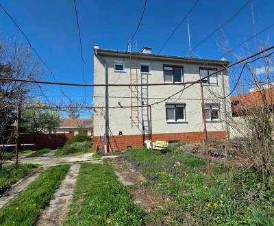 Na predaj 7 i RD s ďalšími MOŽNOSŤAMI obec Dlhá nad Váhom okr. Šaľa