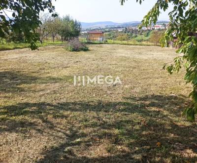 Na predaj stavebný pozemok priamo v meste Humenné