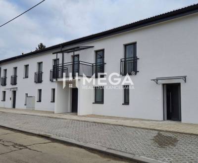 PREDAJ MODERNE ZREKONŠTRUOVANÝCH BYTOV V STRÁŽSKOM (BYT E)