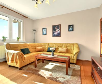 3 izbový byt Dubnica nad Váhom Centrum II - zariadený  