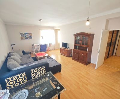 Prenájom: 2 izbový byt centrum Národná ul. 64m2