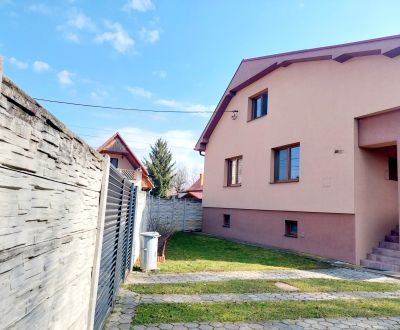 Rezervované NA PREDAJ  pekný zrekonštruovaný dom v obci Sebedražie