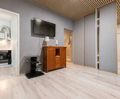 Zrekonštruovaný 3-izbový byt, Petržalka