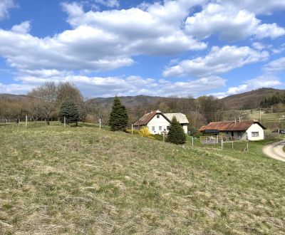 Rodinný dom na Ivinách s veľkým pozemkom a prírodnou atmosférou