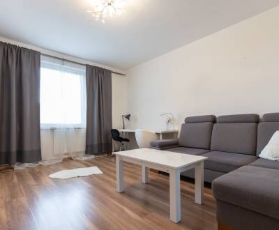 EXKLUZÍVNE Zrekonštruovaný 3-izbový byt s balkónom