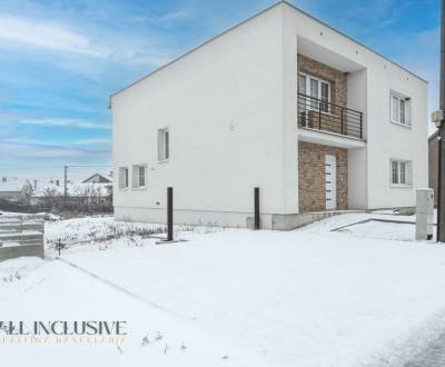 Na predaj poschodový 6-izbový rodinný dom, Horné Mýto