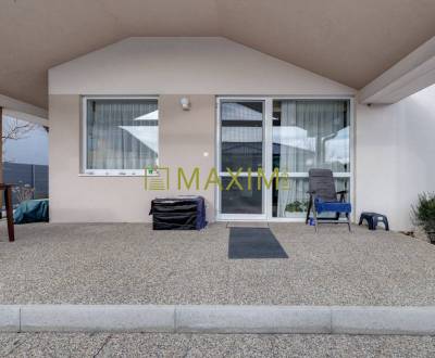 Moderný samostatne stojaci 4-izbový bungalov, Láb okres Malacky