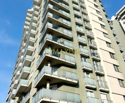 Na skok do centra- 3 izbový (75m2) zariadený klimatizovaný byt v novos