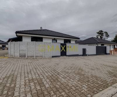 REZERVOVANE!Novostavba 4-izbového RD s terasou, 391 m² pozemok