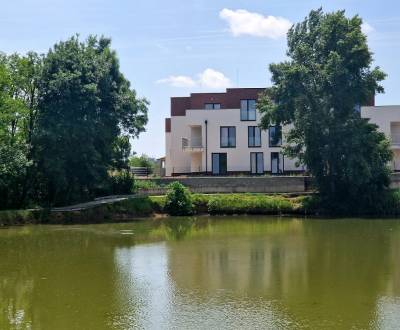 NOVOSTAVBA - SENEC - POSLEDNÝ SKOLAUDOVANÝ 3izbový byt