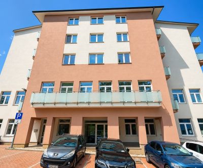  3 izbový byt s balkónom  90 m2 na predaj, novostavba, Zvolen