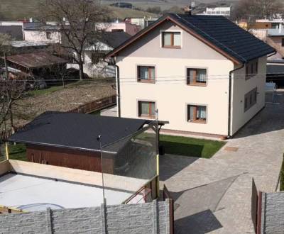 Veľkorysý rodinný dom s bazénom