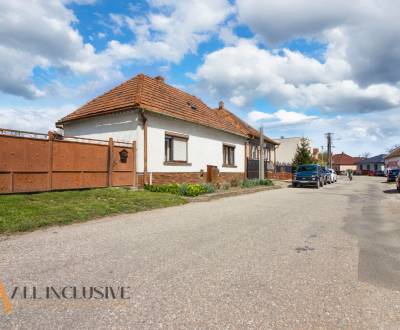 NA PREDAJ RODINNÝ DOM NA 9,5 ÁROVOM POZEMKU, OHRADY