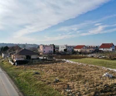 NA PREDAJ Stavebný pozemok v obci Golianovo