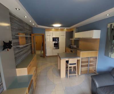 Predáme 2 izb  byt na Jégeho ulici