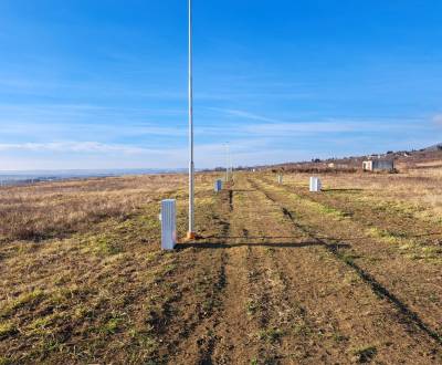 Stavebný pozemok 720 m2 v Štitároch