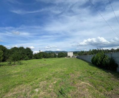 Stavebný rovinatý -pozemok-NA PREDAJ-Košice- Obec- Ždaňa