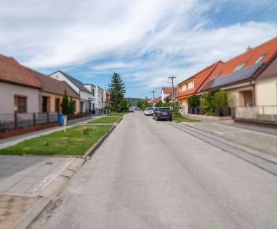 Rodinný dom v srdci vinárskeho mesta Pezinok – Hviezdoslavova ul.