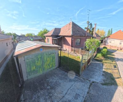 Dobré Reality ponúkajú rodinný dom s hospodárskymi budovami 