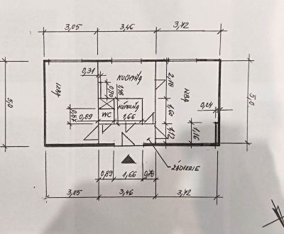 NA PREDAJ ZARIADENÝ 2 izb. byt, ŠIRŠIE CENTRUM, TEHLOVÝ BYTOVÝ DOM. 