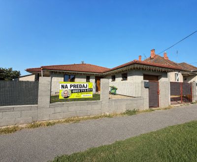 !!! ZNÍŽENÁ CENA !!! PREDAJ - RODINNÝ DOM - ZLATÉ MORAVCE