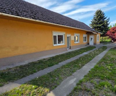 Na predaj 4 izbový rodinný dom - Trnovec nad Váhom okr. Šaľa 