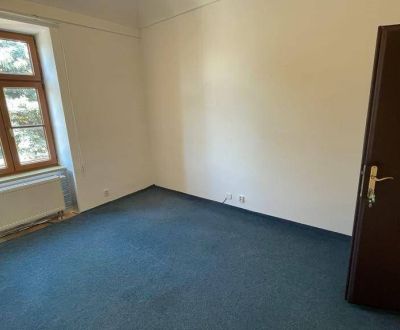 PRENAJATÉ !!!  PRENÁJOM - kancelársky priestor Hlavná ulica 14,5m2 so 