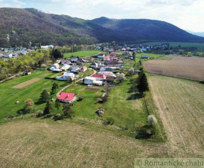 Rozľahlý pozemok 10 688 m² s domčekom na okraji obce - Zubné