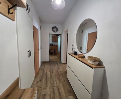 2 izbový byt v bytovke s vlastným uzamknutým pozemkom