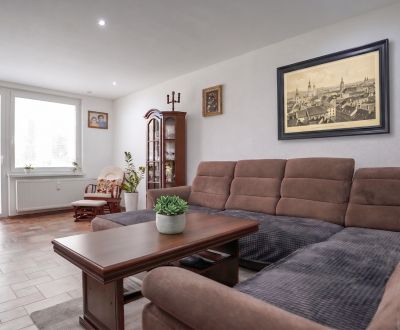 NOVÁ CENA - 3 a pól izbový byt - spolu až 93m² - N.DUBNICA