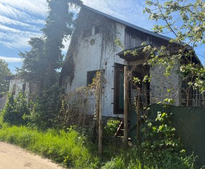 NA PREDAJ chata na slnečnom pozemku – Malacky