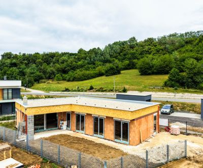 Na predaj 4iz. rodinný dom v obci Modrovka 