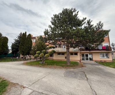 NA PREDAJ VEĽKÝ 3-IZBOVÝ BYT, PÔVODNÝ STAV, MOST PRI BRATISLAVE