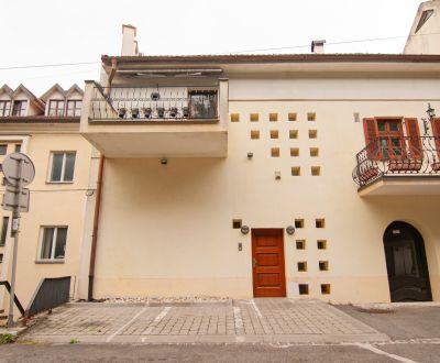 Prenajmeme veľký 3 izb byt na Beblavého ulici